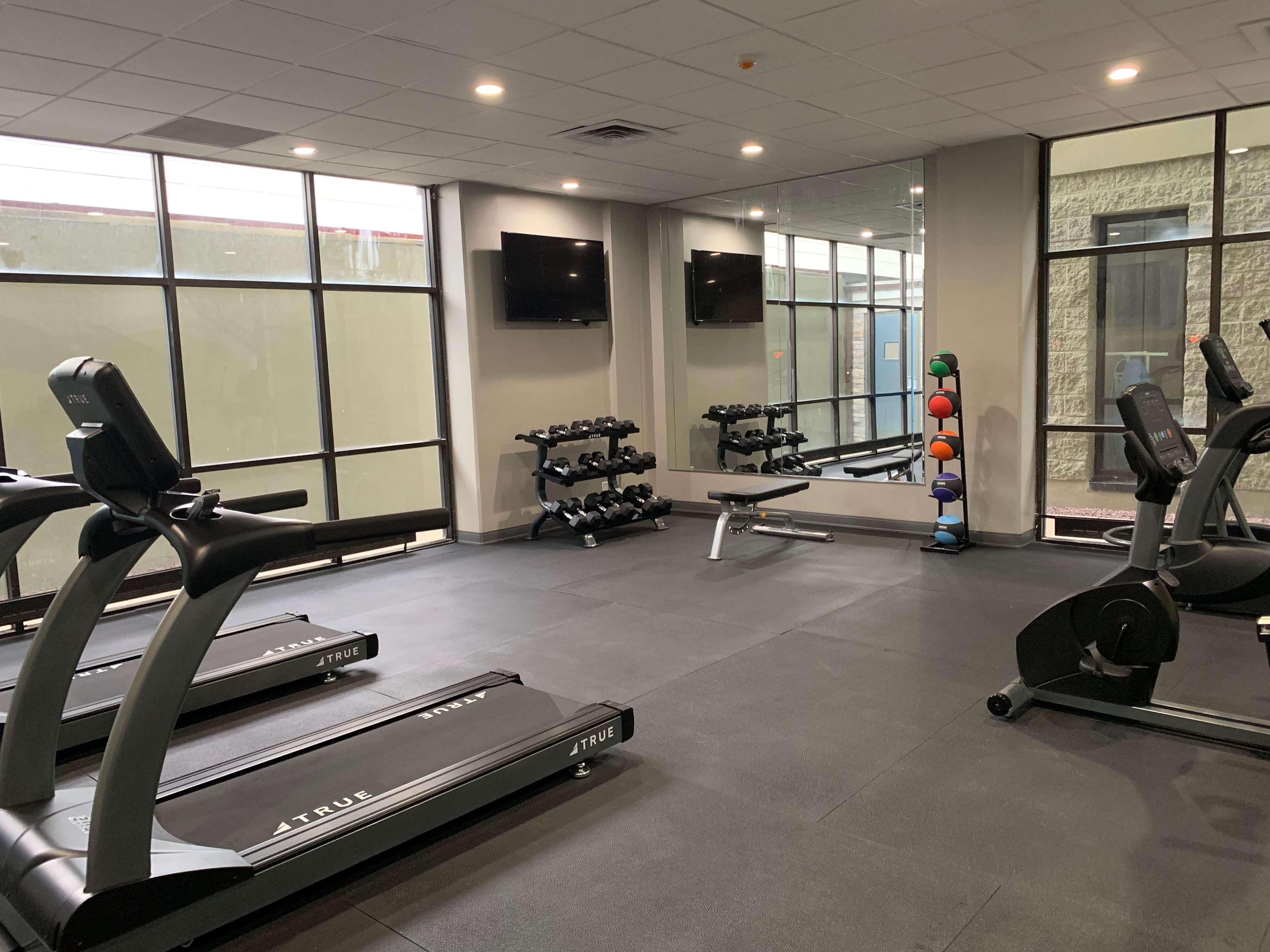 Best Western Plus Clarks Summit Scranton Hotel Удобства фото
