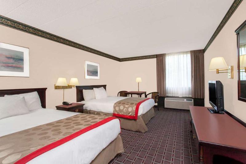 Best Western Plus Clarks Summit Scranton Hotel Экстерьер фото
